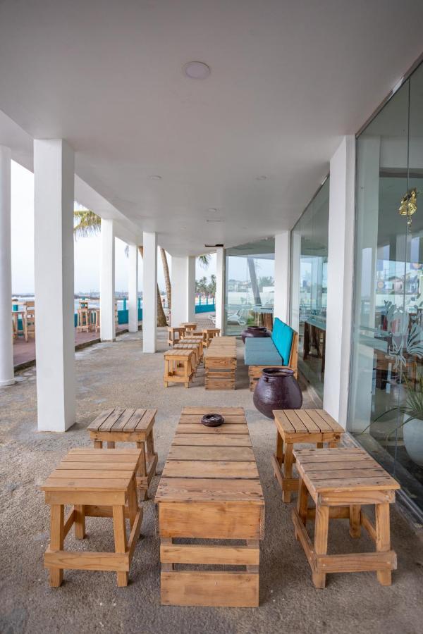 Hikkaduwa Beach Hotel Exterior photo